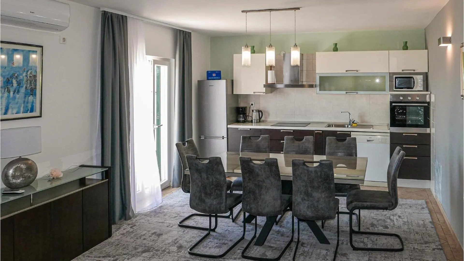 Lovely Home In Kastel Sucurac With Sauna Kastela 0*,