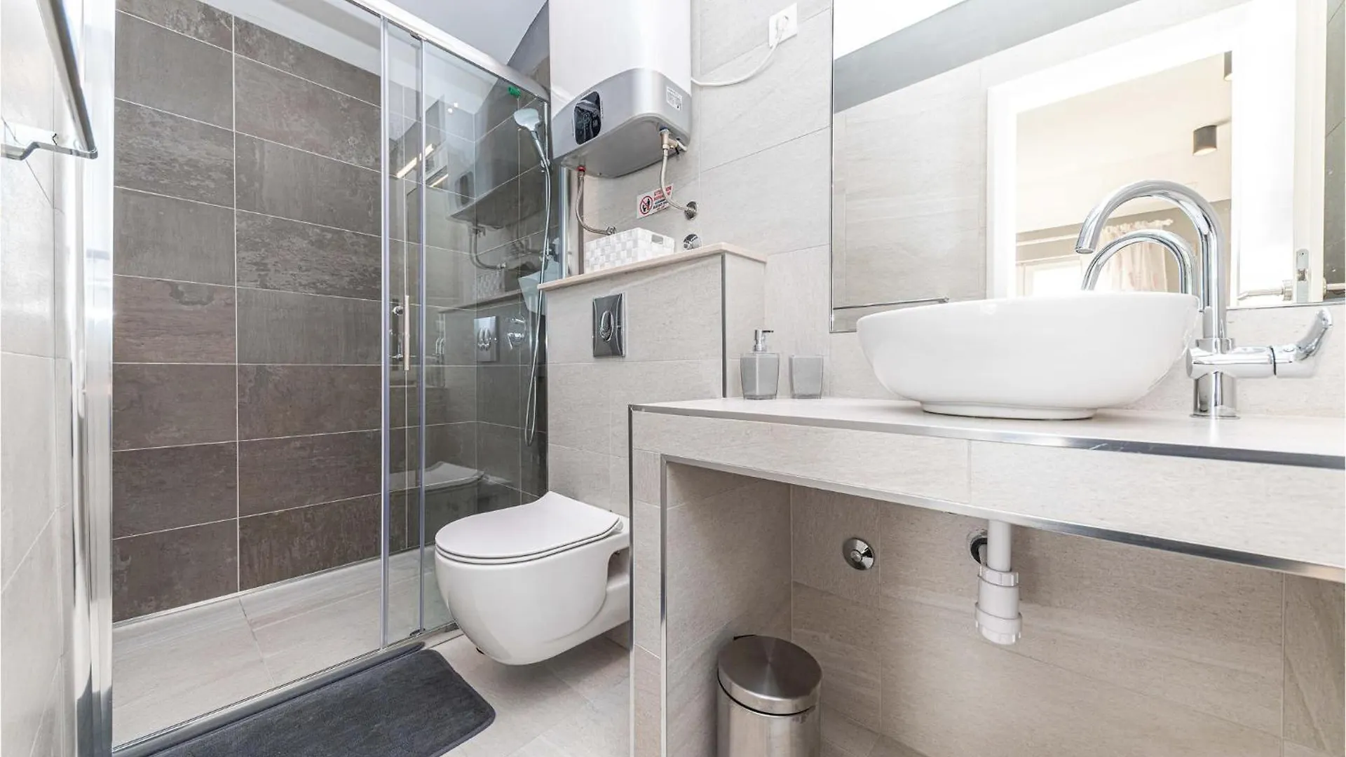 Lovely Home In Kastel Sucurac With Sauna Kastela