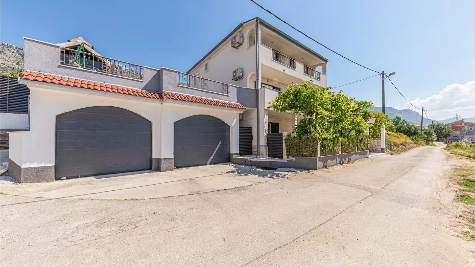 Lovely Home In Kastel Sucurac With Sauna Kastela Holiday home