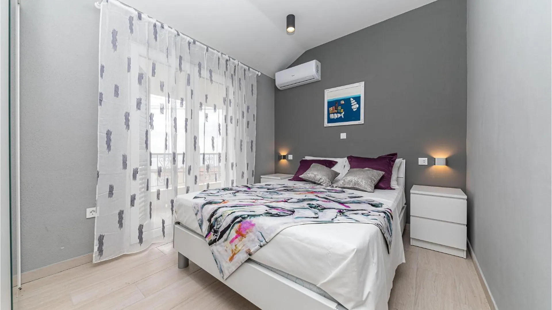 Lovely Home In Kastel Sucurac With Sauna Kastela 0*,
