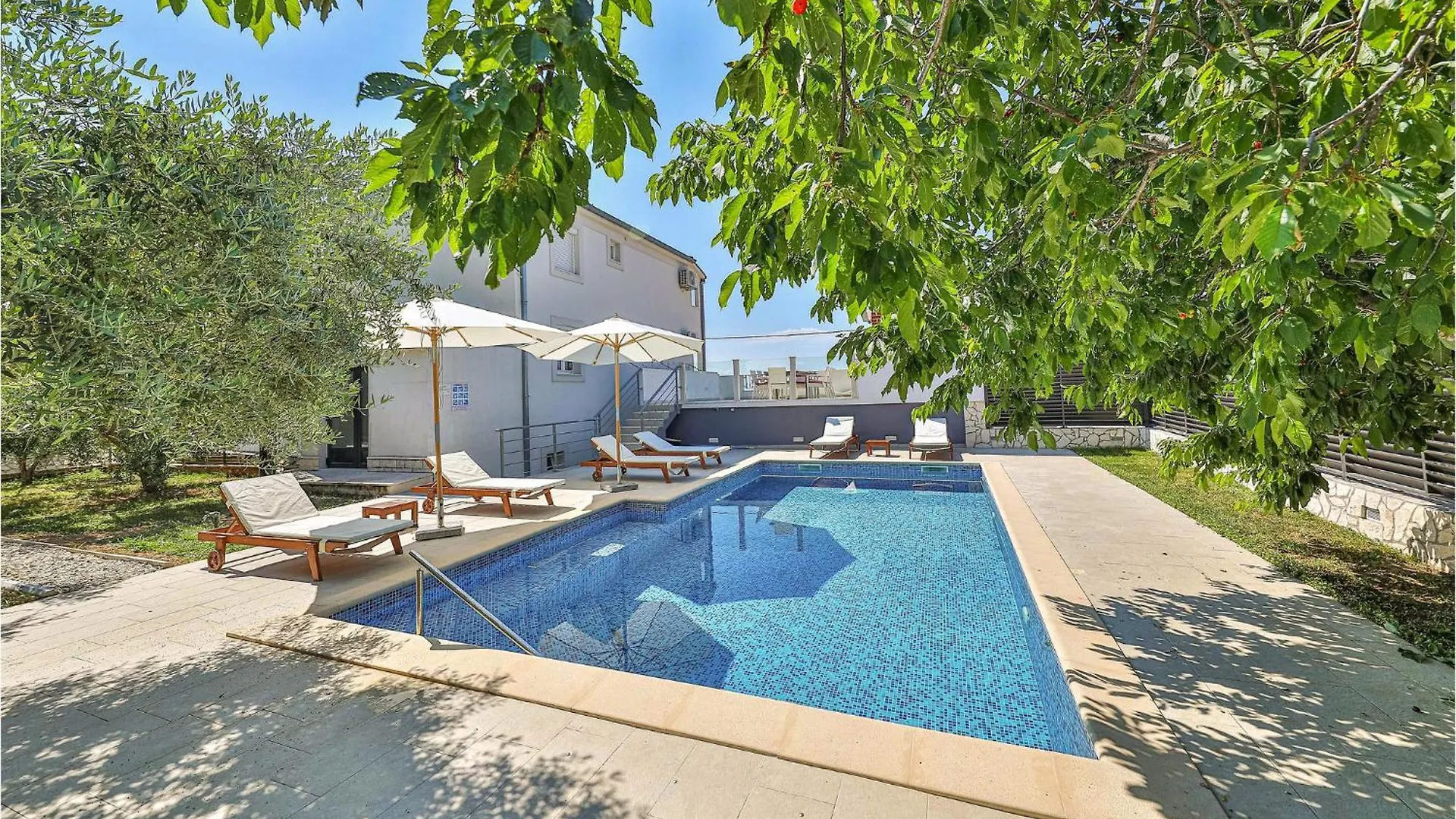 Lovely Home In Kastel Sucurac With Sauna Kastela Croatia